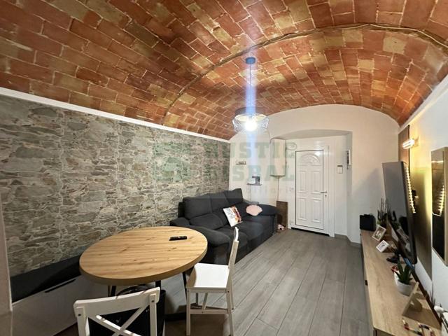 En venta casa reformada con patio y piscina en La Bisbal d’Empordà – Oportunidad en el Baix Empordà photo 0