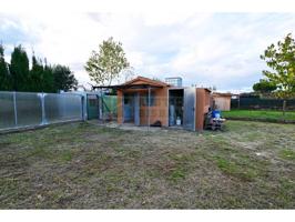 Terreno agrícola de 320 m² en venta con barraca y chimenea situado en Cruïlles - Baix Empordà photo 0