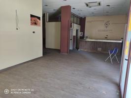 LOCAL COMERCIAL EN VENTA EN CORNELLA DE LLOBREGAT photo 0