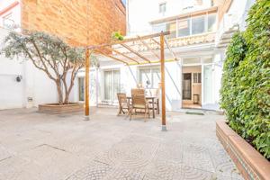 VIVIENDA UNICA EN PLANTA BAJA CON GRAN TERRAZA Y GARAJE PRIVADO EN BARRIO RIERA EN CORNELLA DE LLOBREGAT photo 0