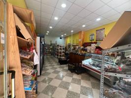 Local en venta en Casco Antiguo photo 0