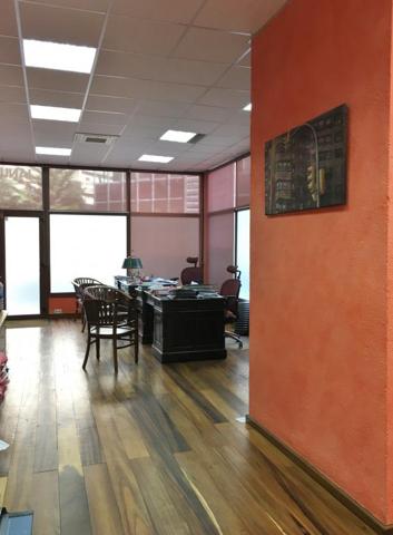Local comercial - Barcelona photo 0