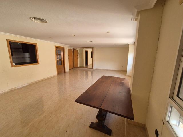 EN VENTA PISO EN PORTMAN photo 0