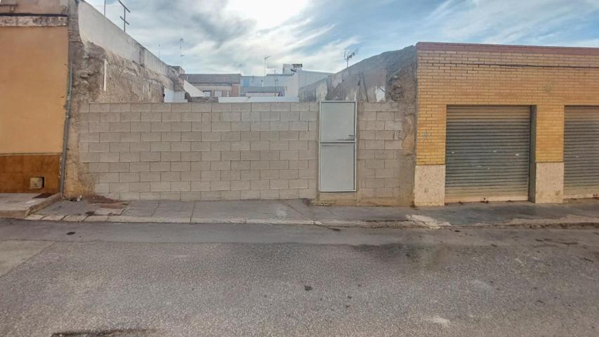 Solar a la venta en Barrio Peral photo 0