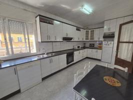 PISO PARA ENTRAR A VIVIR JUNTO A LA IGLESIA DE LA UNIÓN photo 0
