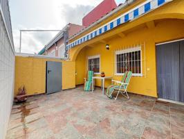 CHALET ADOSADO EN VENTA EN LA MARINA photo 0