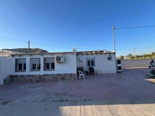 Casa de Campo en Elda, ¡por menos que se paga de un alquiler! photo 0