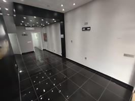 2 x 1 Local comercial + estudio en la Barrosa con escrituras independientes o segregadas photo 0