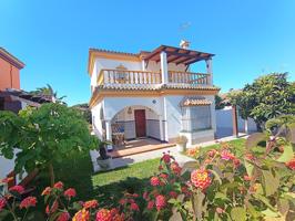 Chalet Urbano en Sancti Petri – Vive junto al mar en un entorno natural único photo 0