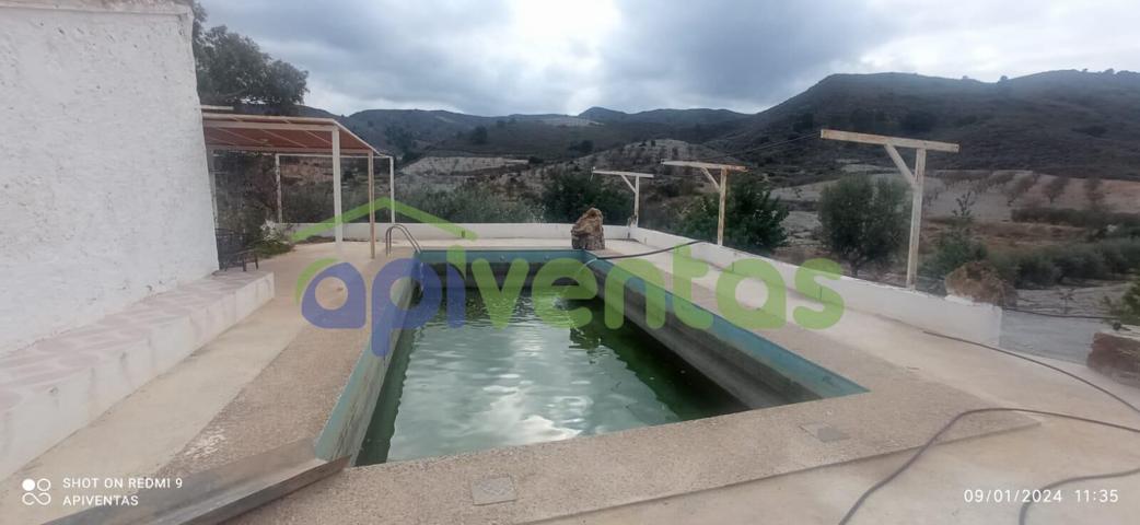 Cortijo de piedra con 20 hec de terreno photo 0