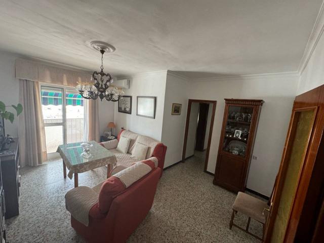Piso con mucha luz, amplio photo 0
