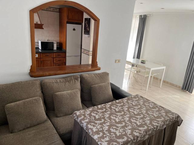 Piso duplex con local en los Salesianos photo 0