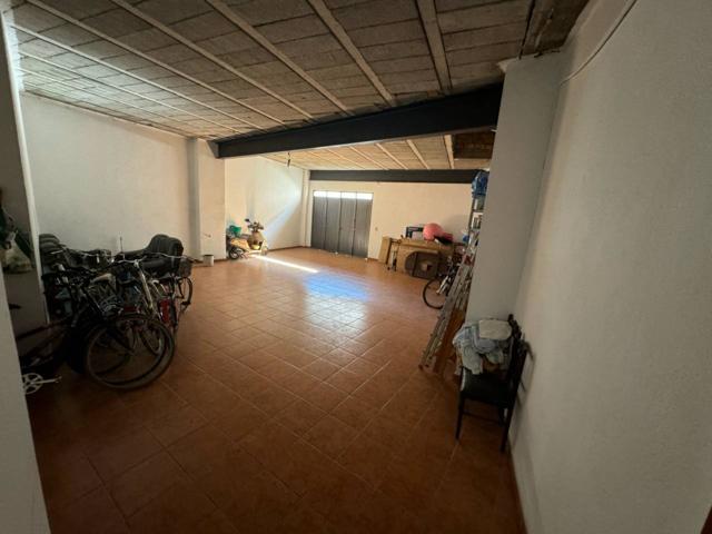 CASA CON COCHERA photo 0