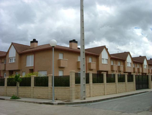 Casa En venta en Urbanización Rocapino, 1-1, Castañares De Rioja photo 0
