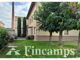 OFICINA CON IMAGEN ESTILO COLONIAL EN RECINTO VIGILADO photo 0