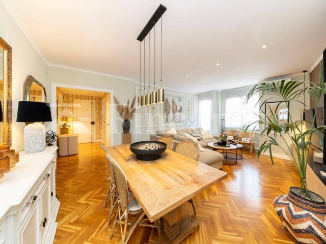 Espectacular ático amplio y luminoso photo 0