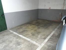Parking en alquiler en Centre photo 0