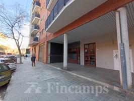 Local en venta en Castellar del Vallès photo 0