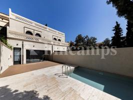 Casa modernista con piscina de alto Standing. photo 0
