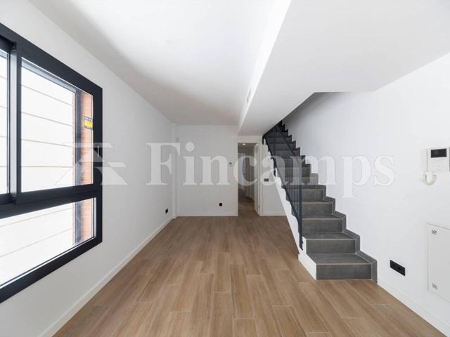 Piso con parkings y trastero, gran oportunidad photo 0