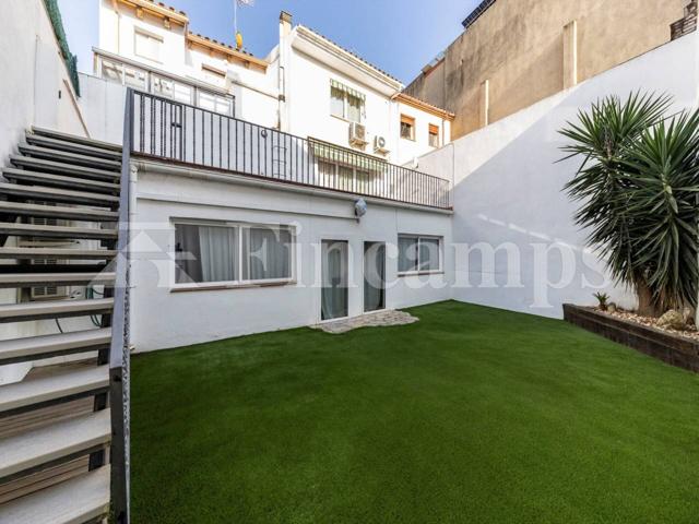 Casa en venta en Sentmenat photo 0