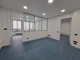 Oficina en alquiler en Centre(08201) photo 0