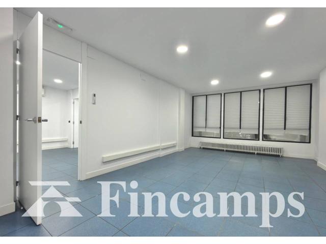 Oficina en alquiler en Centre(08201) photo 0