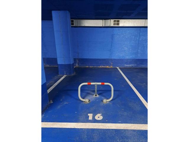 Parking en alquiler en Centre(08202) photo 0