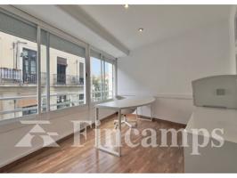 Oficina en alquiler en el centro de Sabadell photo 0