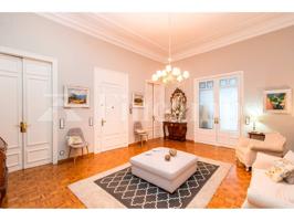 Casa y local en pleno centro photo 0