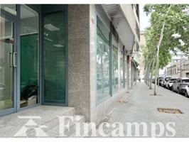 Local en venta con dos plazas de parking. photo 0