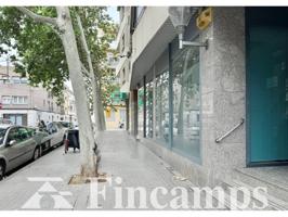 Local en venta con dos plazas de parking photo 0