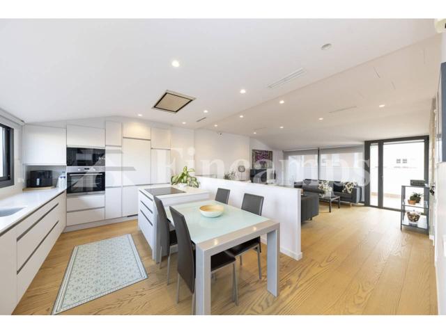 Preciós àtic dúplex invertit en ple centre de Sabadell photo 0