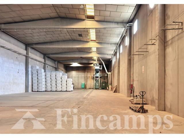 Nave industrial en alquiler en Eixample-Sant Oleguer(08203) photo 0