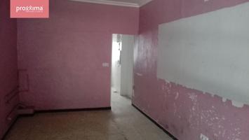 Si quiere montar el típico negocio de barrio, éste es su local photo 0