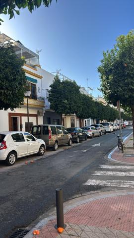 Casa En venta en Gran Plaza-Marqués De Pickman-Ramon Y C, Sevilla photo 0