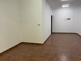 LOCAL ALQUILER EN ZONA COMERCIAL photo 0