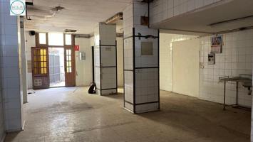 BAJO COMERCIAL EN MISLATA. ZONA CON MUCHA AFLUENCIA DE PASO. MUY BUENA UBICACIÓN. photo 0