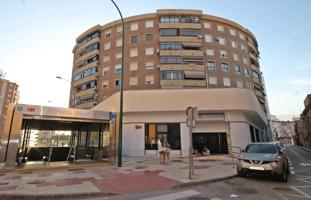 Piso de cuatro dormitorios, garaje, trastero, en Huelin con vistas panorámicas sobre Málaga photo 0