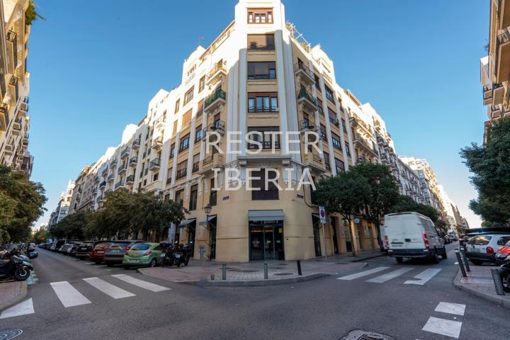Piso En venta en Retiro, Madrid photo 0