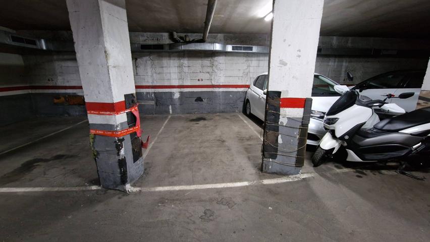 Parking En venta en La Florida, Hospitalet De Llobregat photo 0