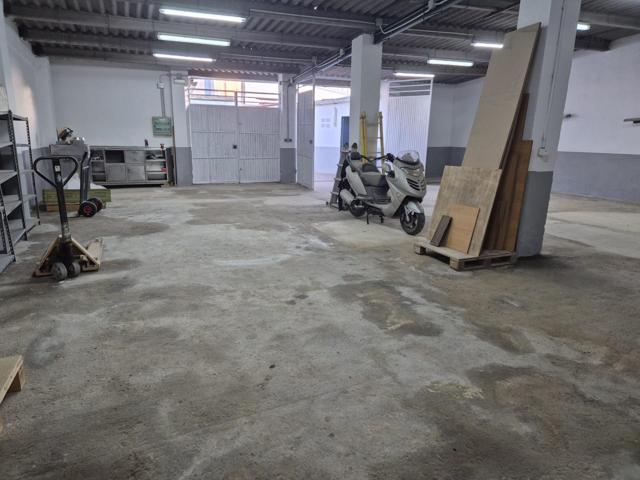 Nave industrial en Polígono Rascanya de Llíria. photo 0