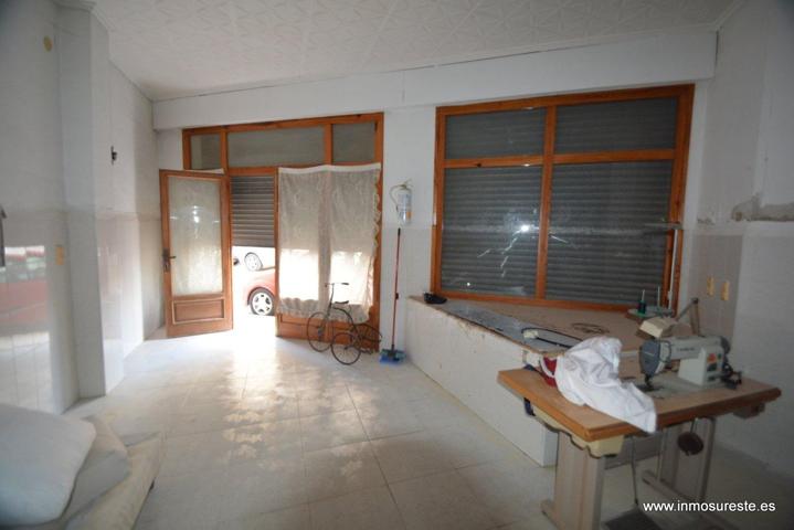Local comercial en Bigastro zona Ctra. Torrevieja, 232 m2. construidos con 1 aseo. photo 0