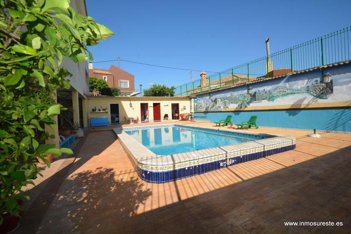 Magnífico chalet en la Urb. Vistabella de Jacarilla - Ideal para disfrutar del verano o vivir todo el año. photo 0
