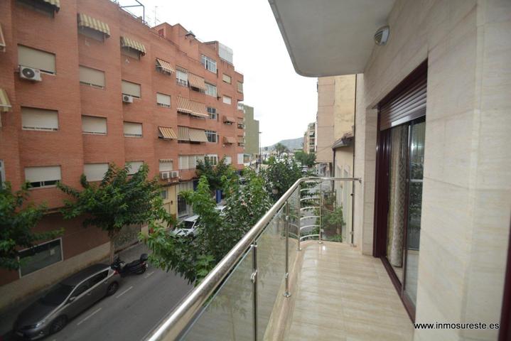 Estupendo piso en Orihuela, zona de Luis Barcala, 94 m2. construidos, 3 habitaciones, 2 baños completos. photo 0
