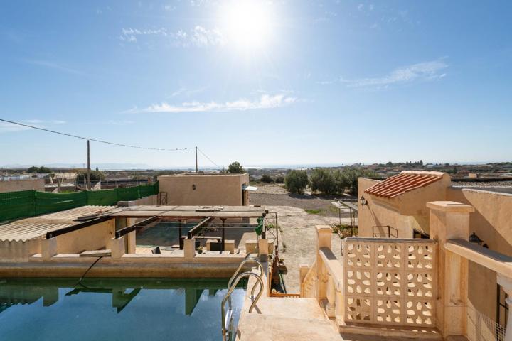 Espectacular vivienda-cortijo con vistas a la bahía photo 0