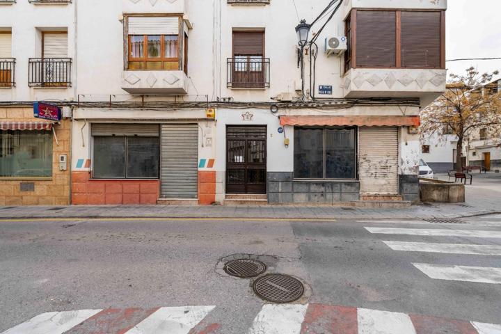 OPORTUNIDAD UNICA EN BAZA: LOCAL COMERCIAL EN VENTA! photo 0