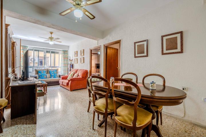 Amplia vivienda a la venta en el casco histórico photo 0
