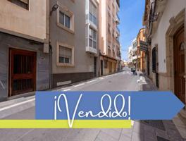 Amplio piso en el centro de Almería con terraza comunitaria y trastero de 53 m². photo 0