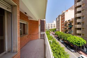 Piso En venta en Centro, Almeria photo 0